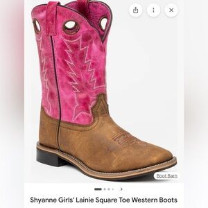 NWOB Shyanne square toe Cowgirl boots  girls size 3